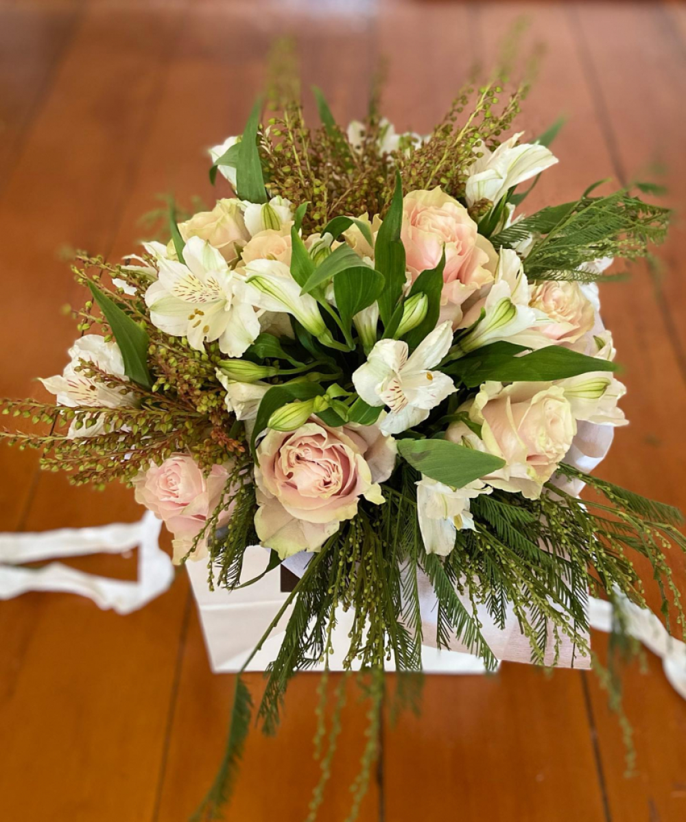 Posy in a bag Product Image
